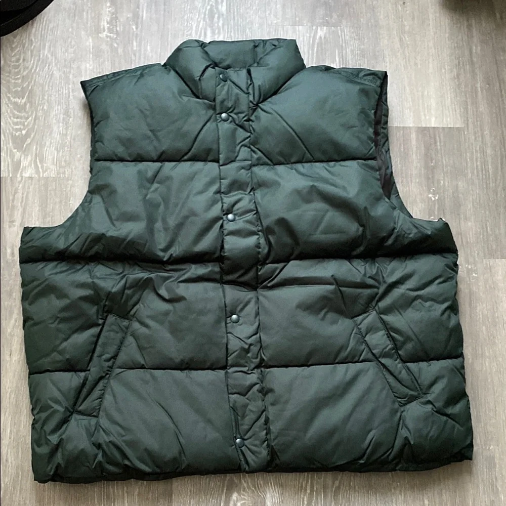 Old Navy Men’s Water Resistant Puffer Vest, NWT, Color Forest Canopy_7
